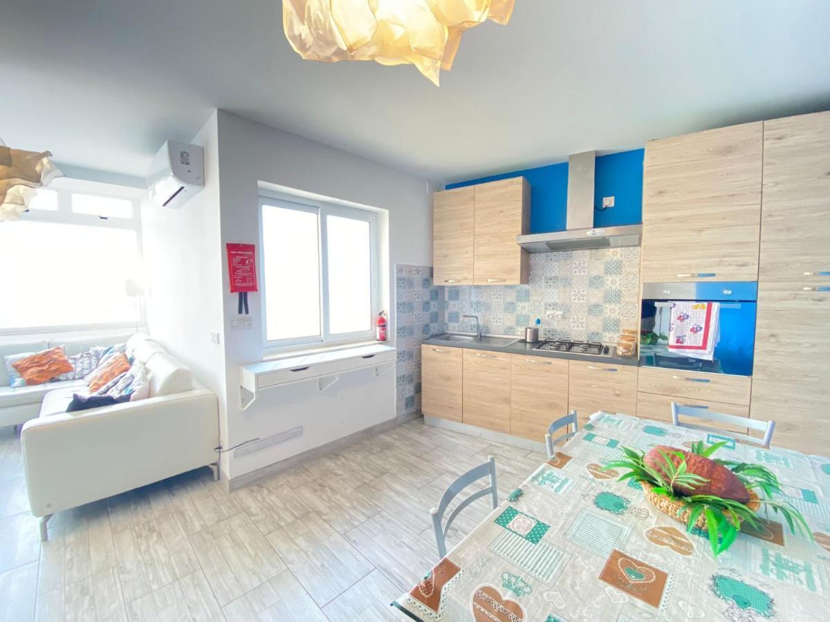 Penthouse "Maltese Scent" Apartment เมลลิฮา ภายนอก รูปภาพ